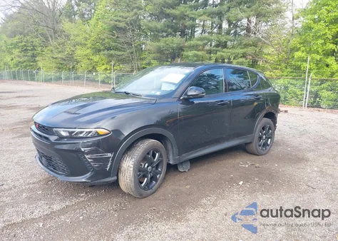 2024 Dodge Hornet Gt Awd z USA, uszkodzony, nr VIN ZACNDFAN3R3A08602